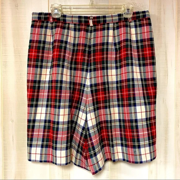 Vintage Pendleton Plaid Bermuda Shorts Sz 16 Tartan 100% Virgin Wool - Picture 2 of 5